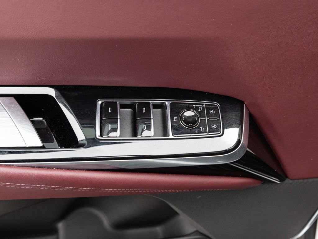 Used 2025 Cadillac Escalade Premium Luxury w/ Touring Package image 19