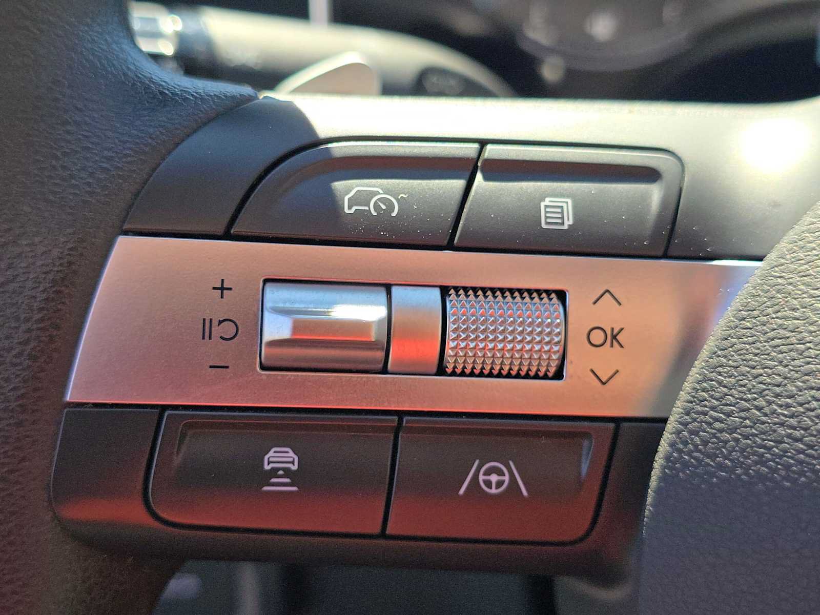 Used 2025 Hyundai Sonata SEL FWD image 27