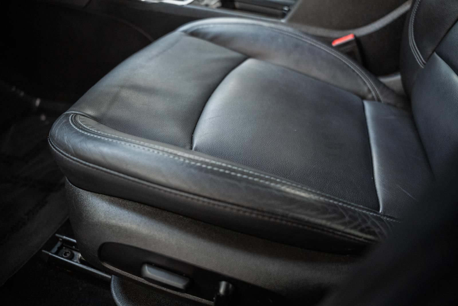 Used 2018 Chevrolet Cruze Premier FWD image 37