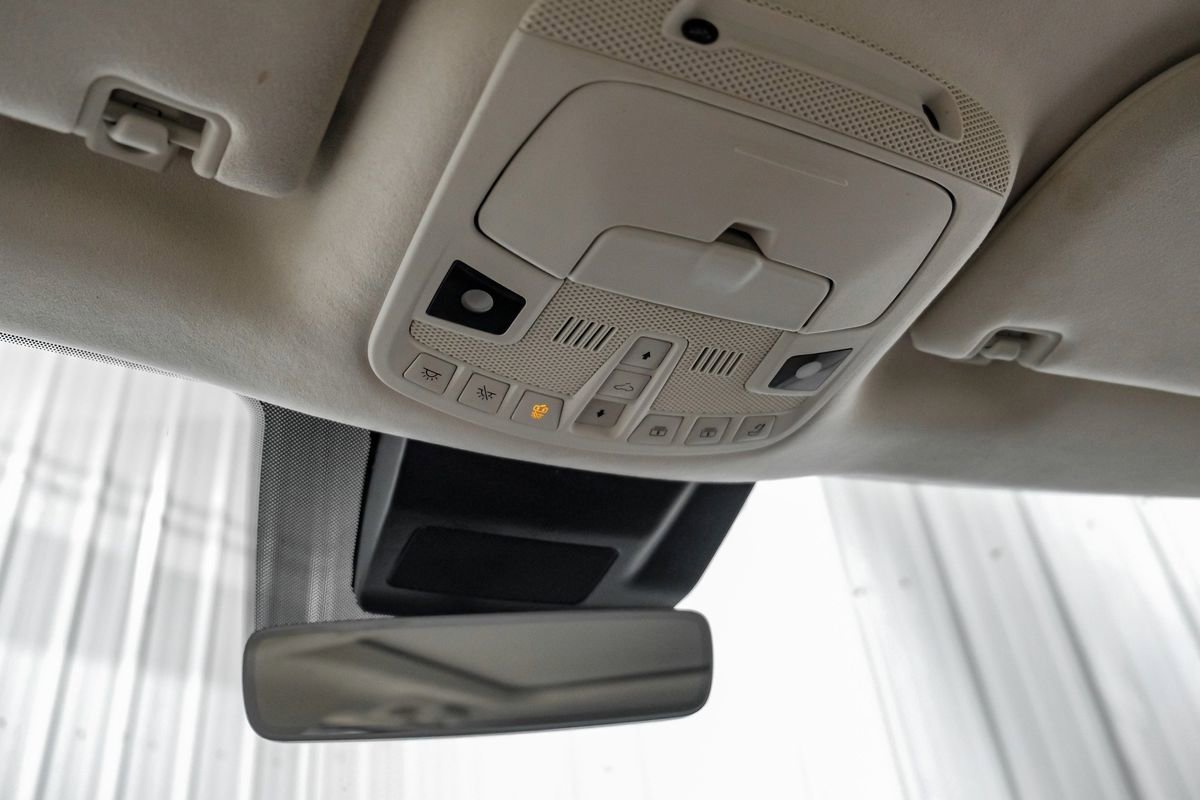 Used 2021 Lincoln Navigator L Black Label w/ Cargo Convenience Package image 24