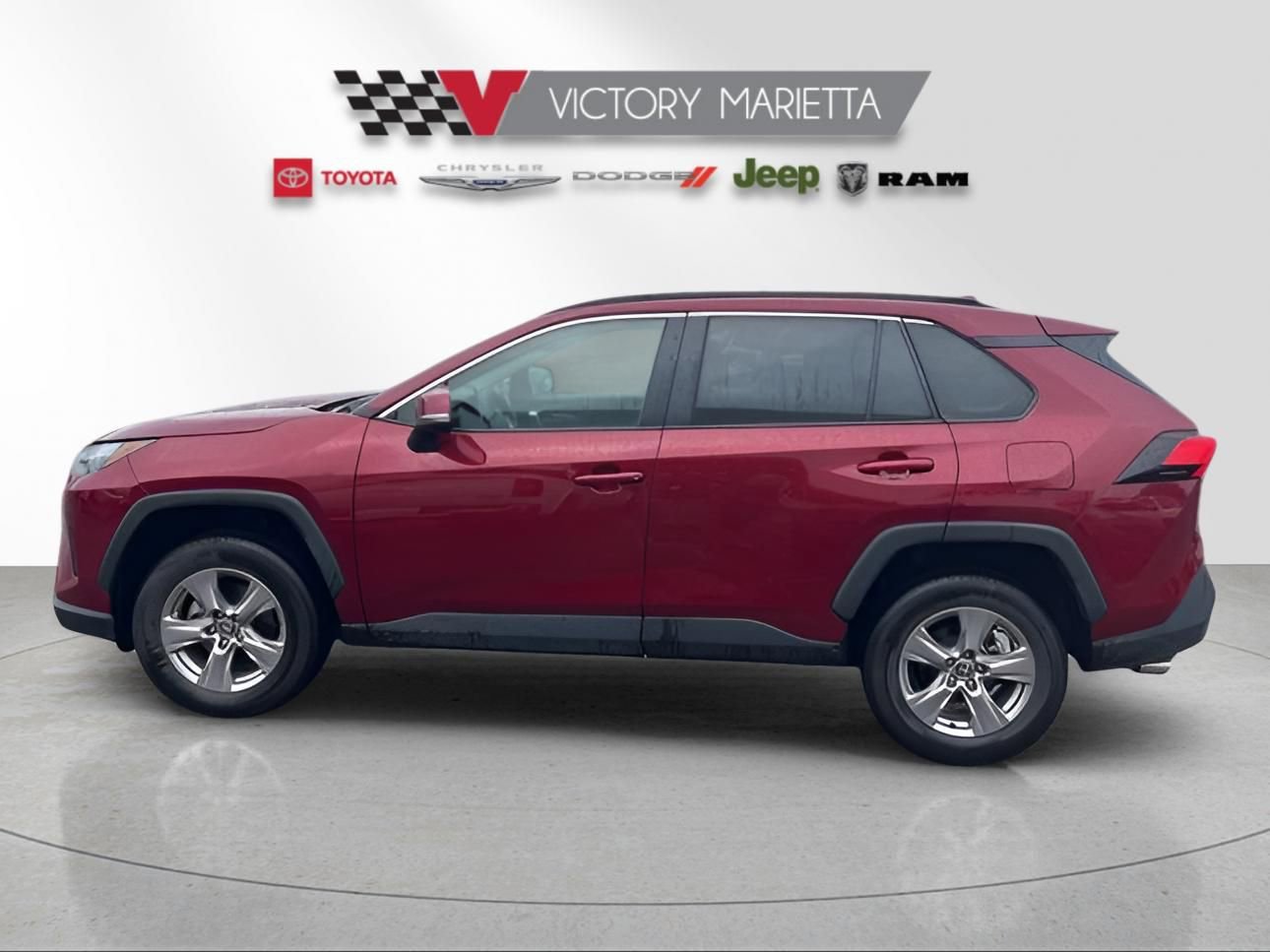 Used 2025 Toyota RAV4 XLE image 2