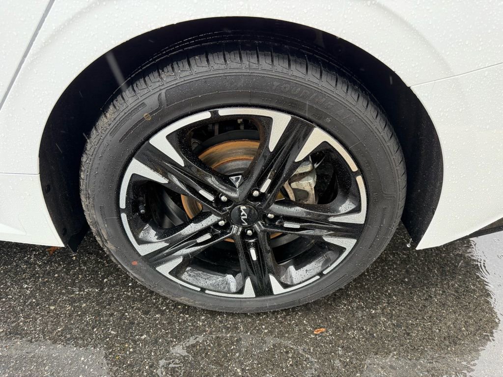 Used 2023 Kia K5 GT-Line image 13