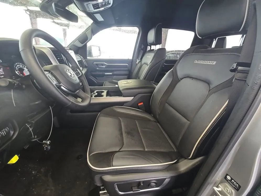 Used 2025 RAM 1500 Laramie AWD/4WD image 7