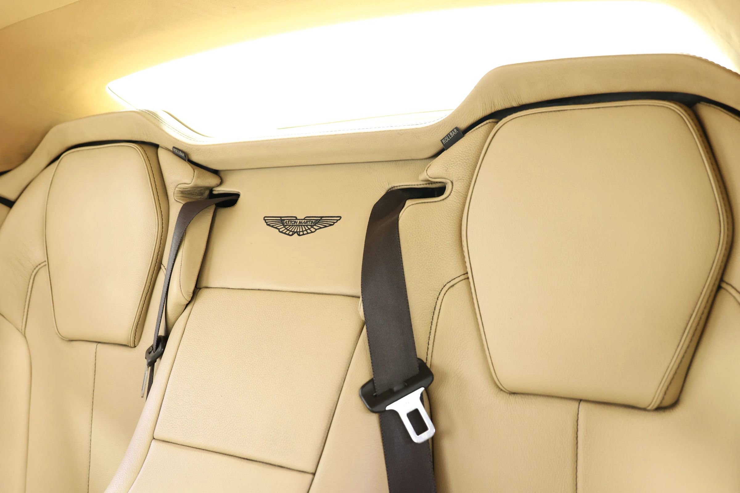 Used 2016 Aston Martin Vanquish Volante image 43