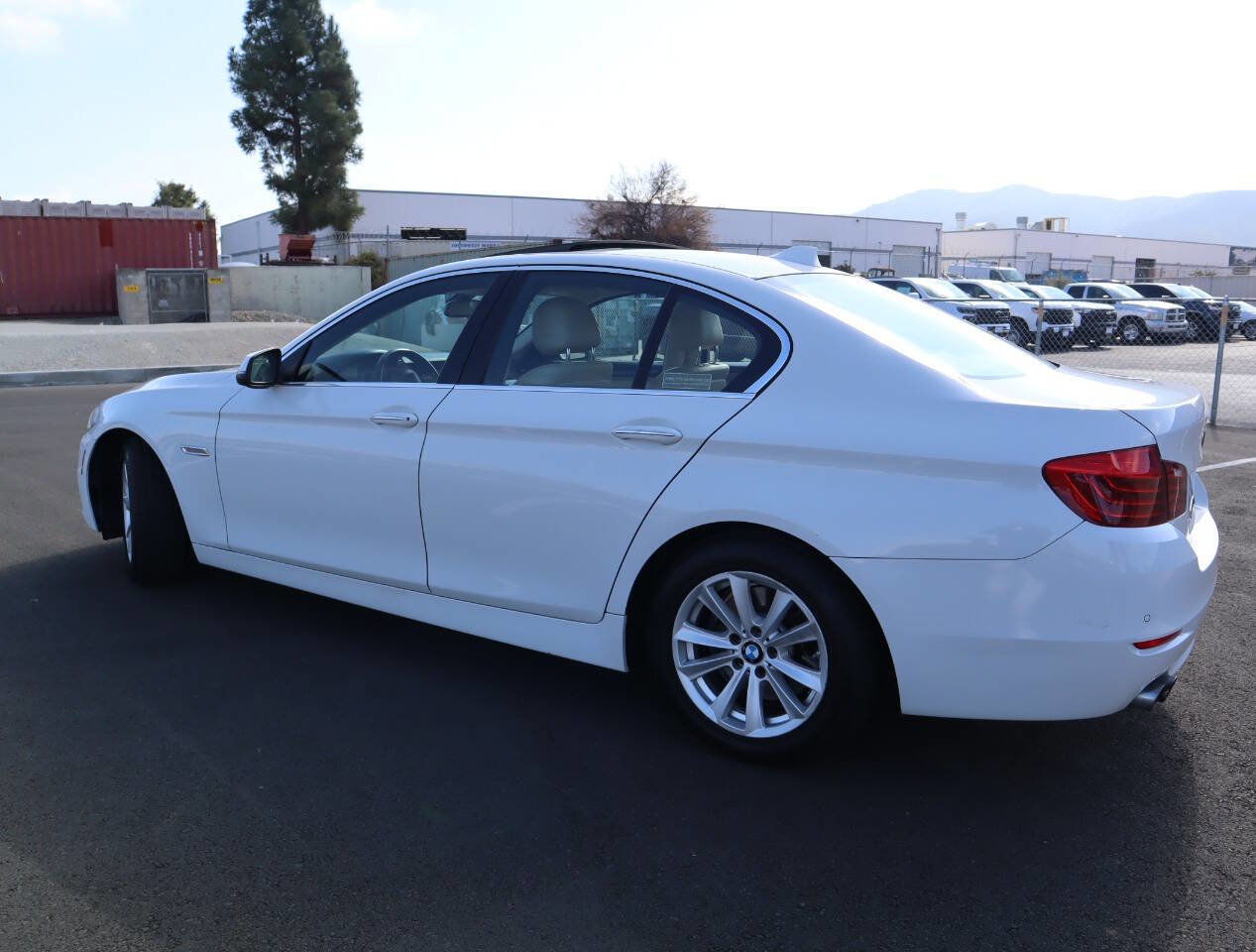 Used 2015 BMW 528i Sedan RWD image 17