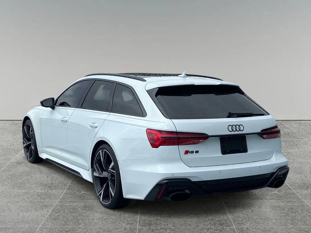 Used 2022 Audi RS 6 w/ Executive Package AWD/4WD image 2