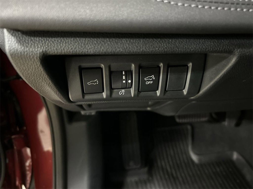 Certified 2025 Subaru Outback Limited image 17