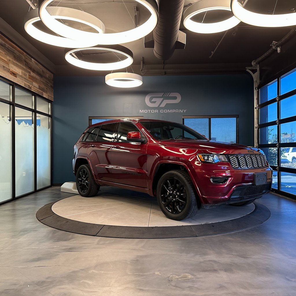 Used 2018 Jeep Grand Cherokee Altitude