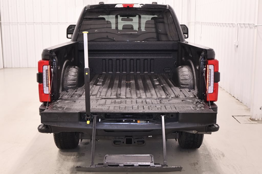 Certified 2025 Ford F350 Platinum AWD/4WD image 42