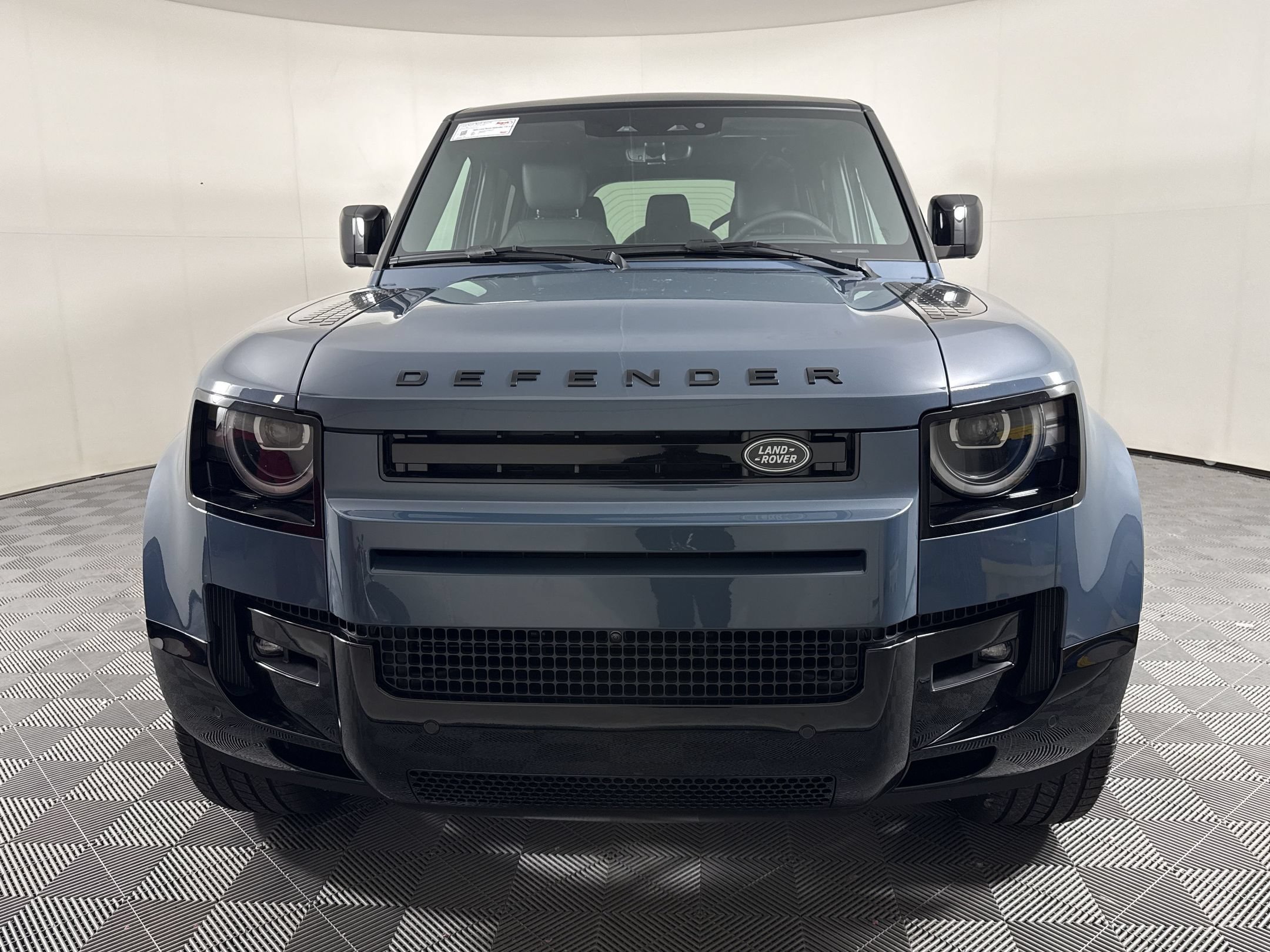 New 2026 Land Rover Defender 110 X-Dynamic SE AWD/4WD image 6