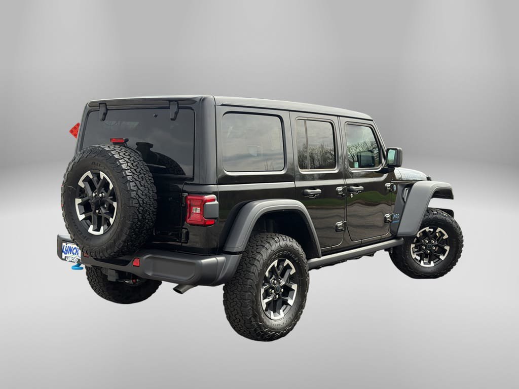 Used 2025 Jeep Wrangler Unlimited Rubicon 4xe w/ Convenience Group AWD/4WD image 4