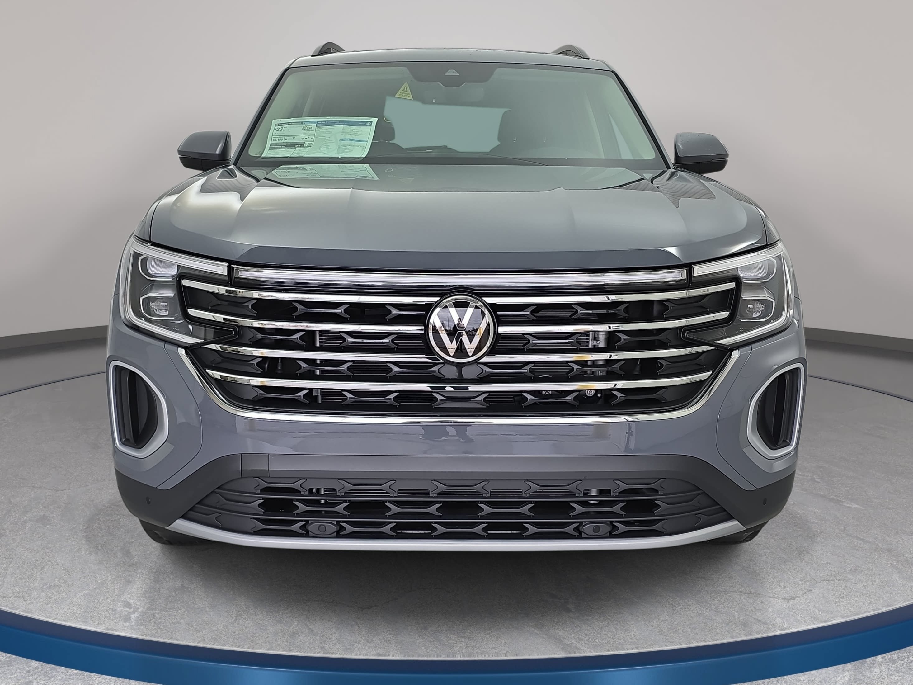 New 2026 Volkswagen Atlas SE FWD image 2