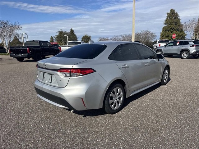 Used 2022 Toyota Corolla LE image 4