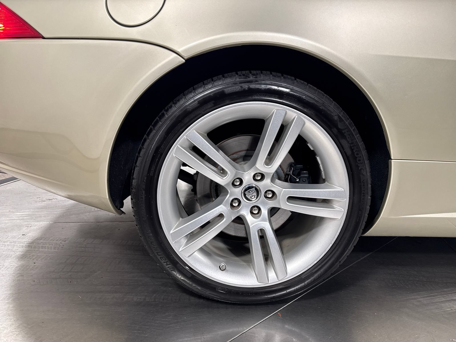 Used 2008 Jaguar XKR R RWD image 13