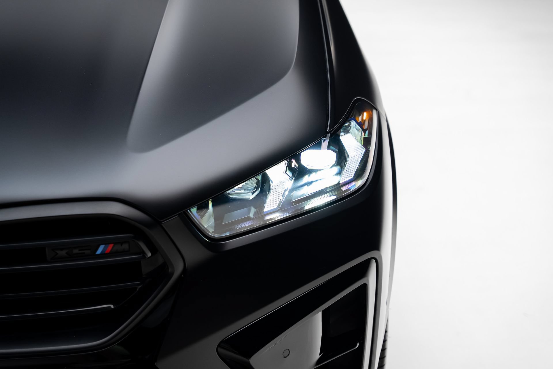 Used 2024 BMW X5 M Competition w/ Executive Package AWD/4WD image 11