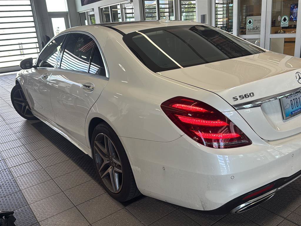 Used 2018 Mercedes-Benz S 560 Sedan image 7