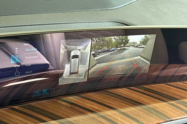 New 2026 Cadillac Escalade Platinum Sport w/ LPO, ONYX Package AWD/4WD image 20