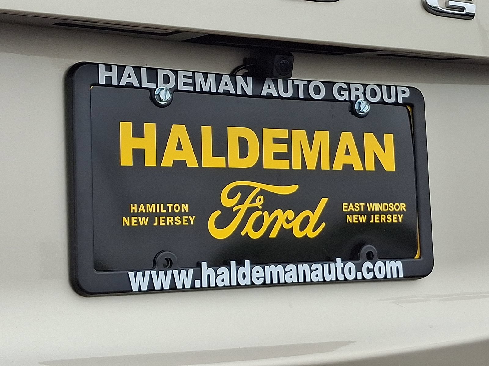 Used 2015 Dodge Grand Caravan SXT w/ Rear Park Assist Package FWD image 30