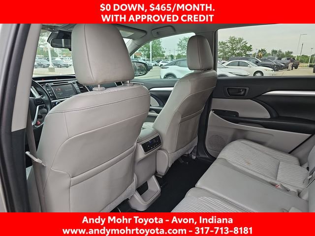 Used 2019 Toyota Highlander Plus FWD image 25