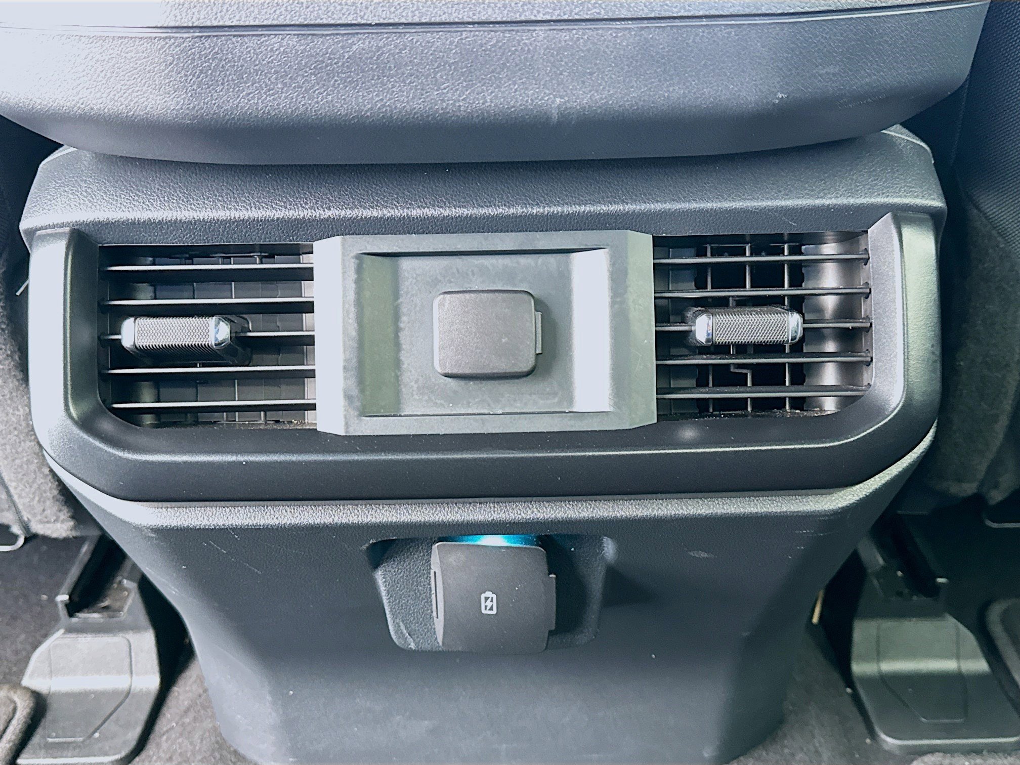 Used 2025 Ford F150 STX w/ Equipment Group 200A RWD image 16