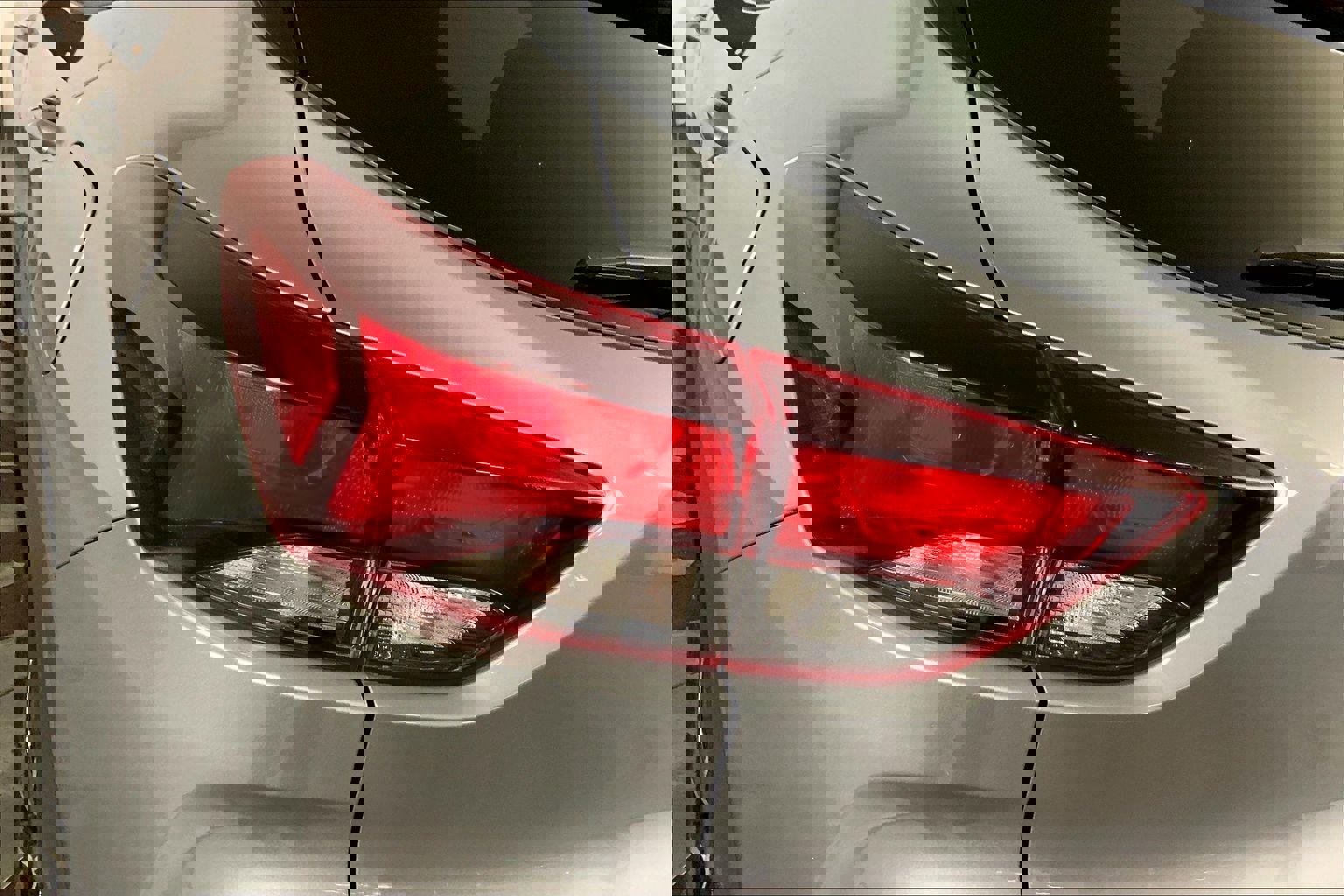 Used 2025 Chevrolet TrailBlazer LT AWD/4WD image 27