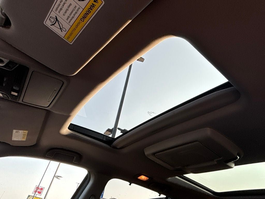 Used 2019 Honda Pilot Elite image 14
