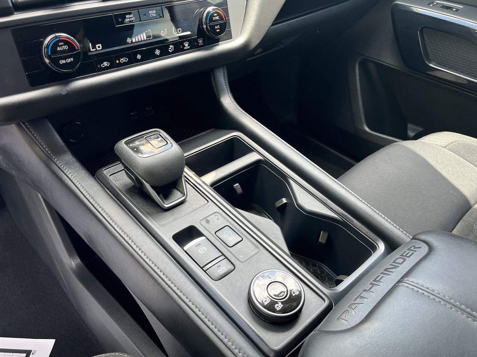 Certified 2025 Nissan Pathfinder S AWD/4WD image 26
