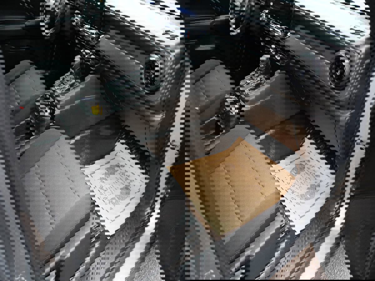 Used 2023 Chevrolet Colorado W/T image 25