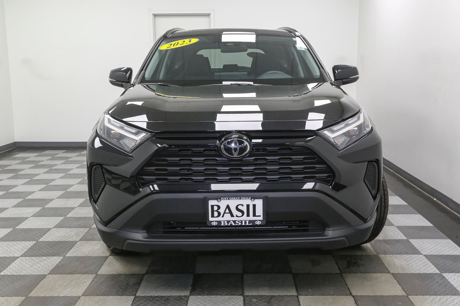 Used 2023 Toyota RAV4 XLE w/ Convenience Package AWD/4WD image 3