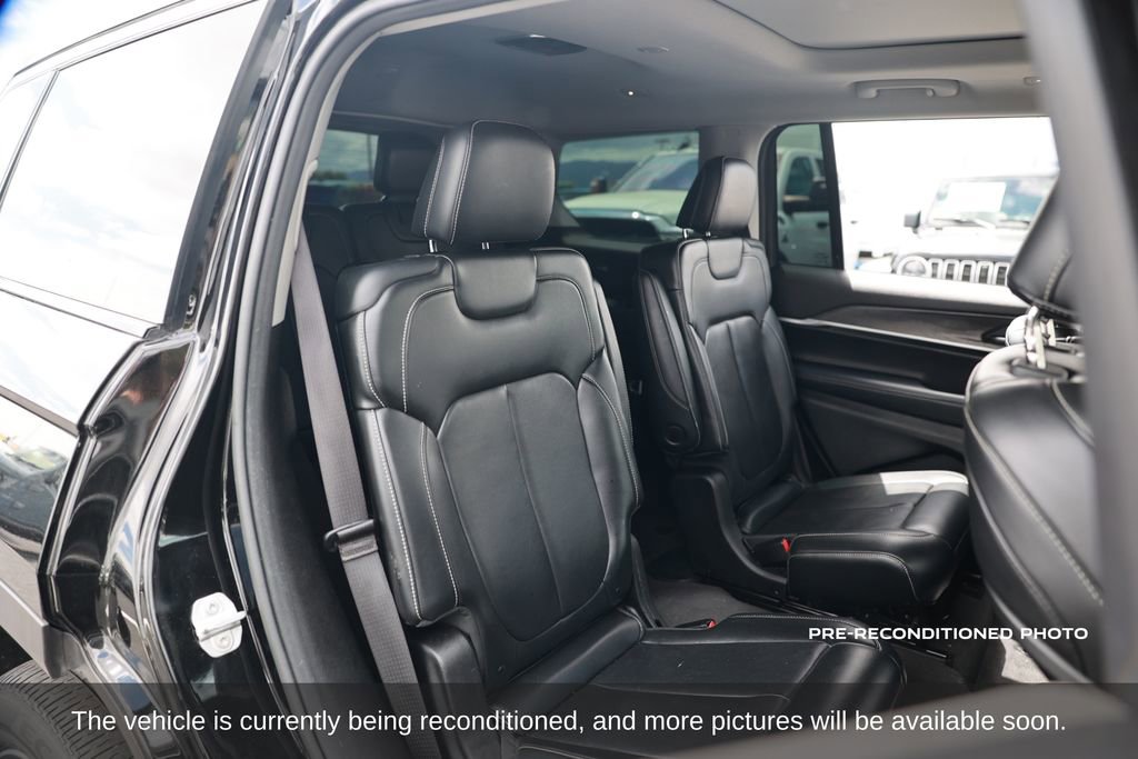 Used 2021 Jeep Grand Cherokee L Limited RWD image 13