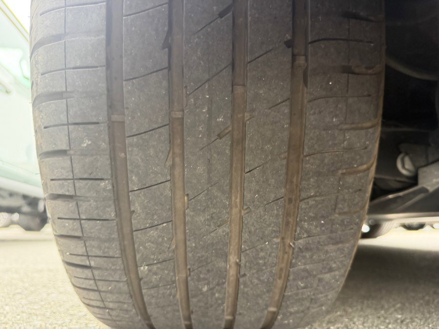 Used 2024 Tesla Model Y Long Range image 60