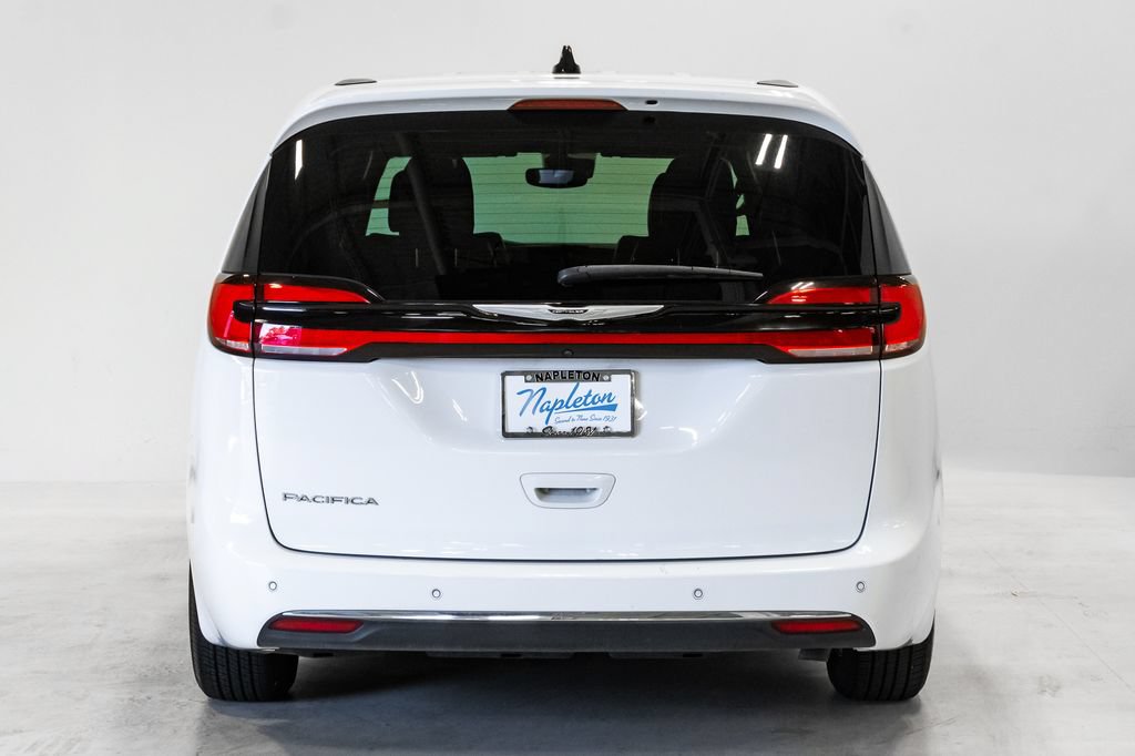 Used 2025 Chrysler Pacifica Select FWD image 27