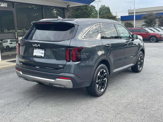 Used 2024 Kia Sorento S AWD/4WD image 6