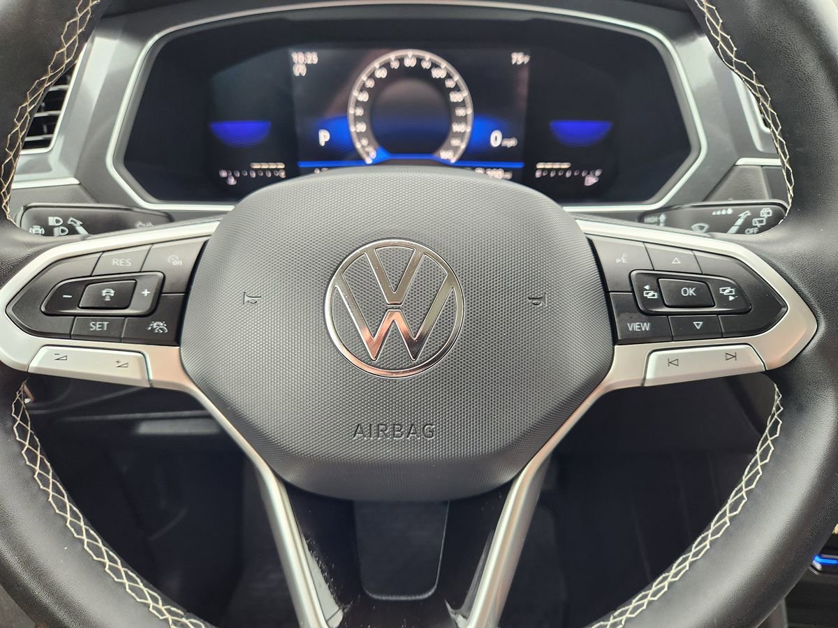Used 2022 Volkswagen Tiguan SE FWD image 37
