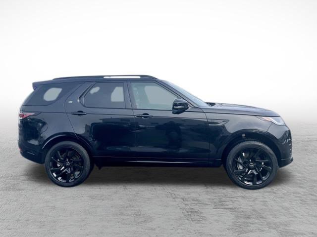 Used 2024 Land Rover Discovery Dynamic SE image 4