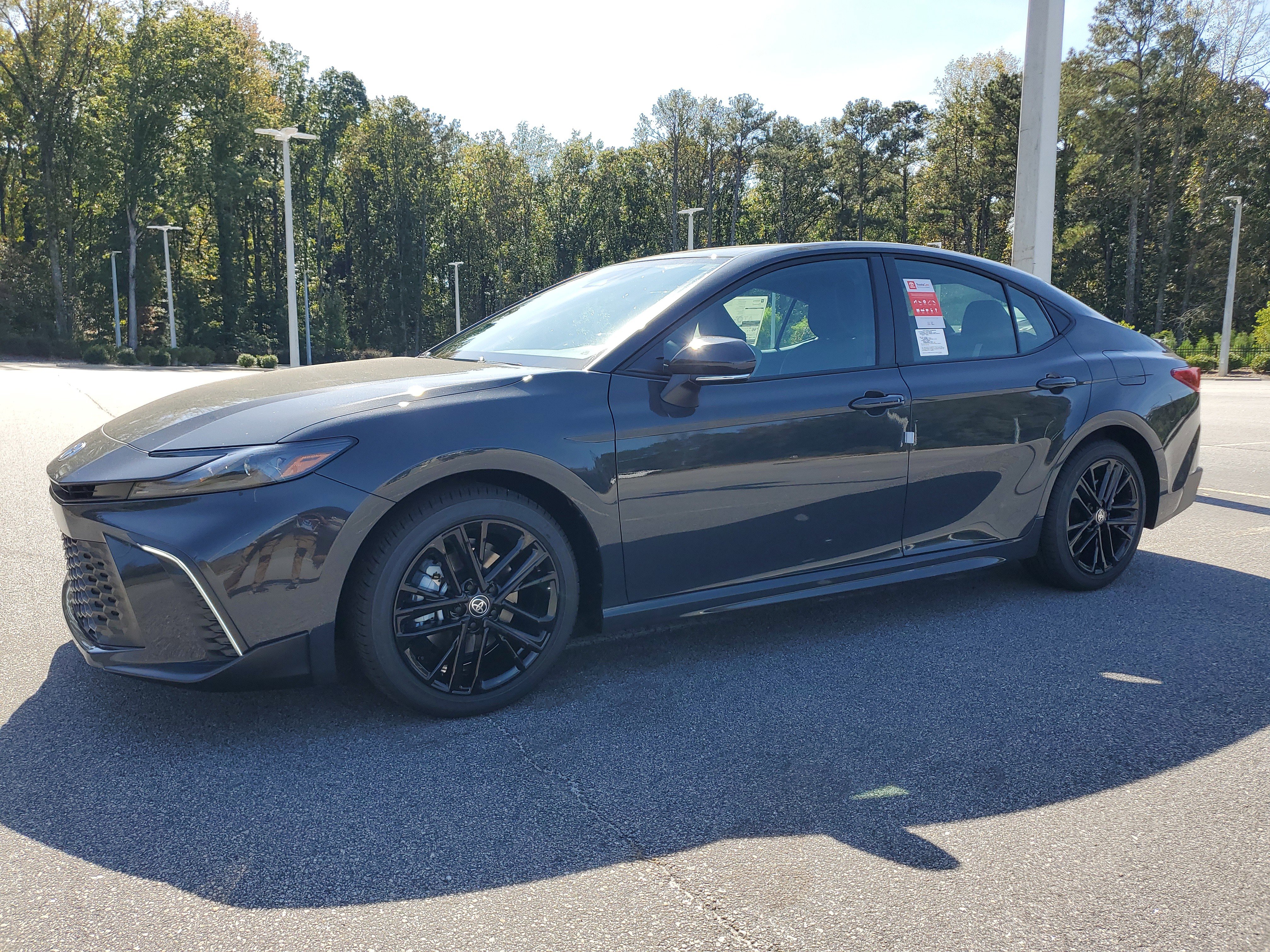 New 2026 Toyota Camry SE image 3