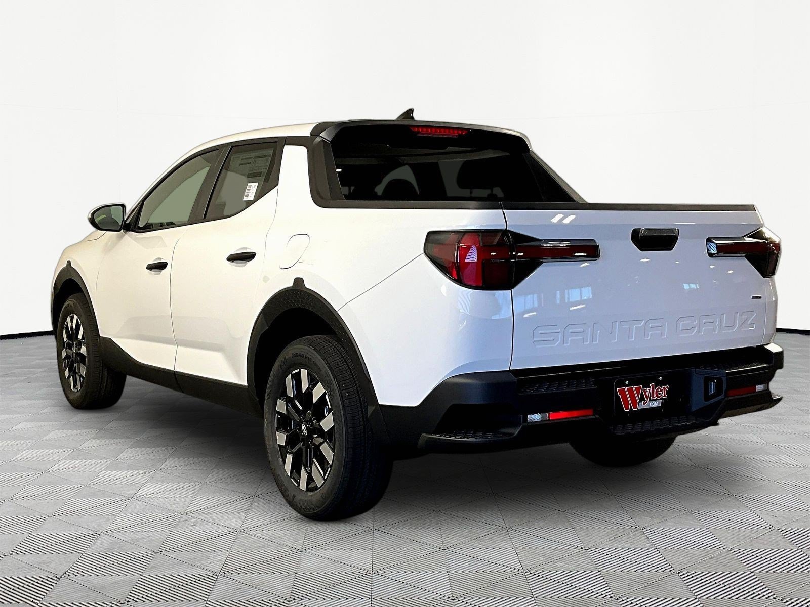 New 2027 Hyundai Santa Cruz SE AWD/4WD image 4
