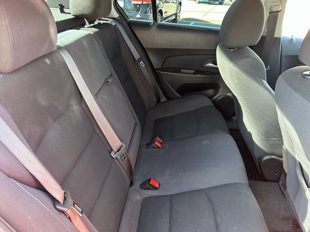 Used 2016 Chevrolet Cruze LT image 27