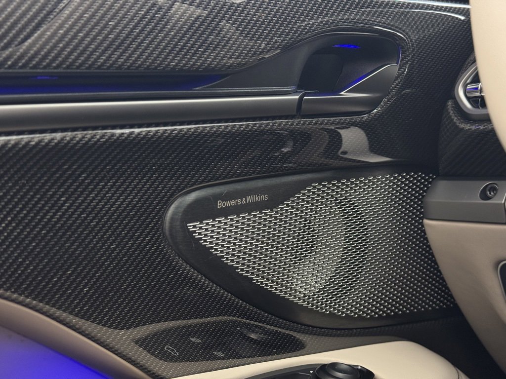 New 2026 Aston Martin Vanquish Convertible image 24