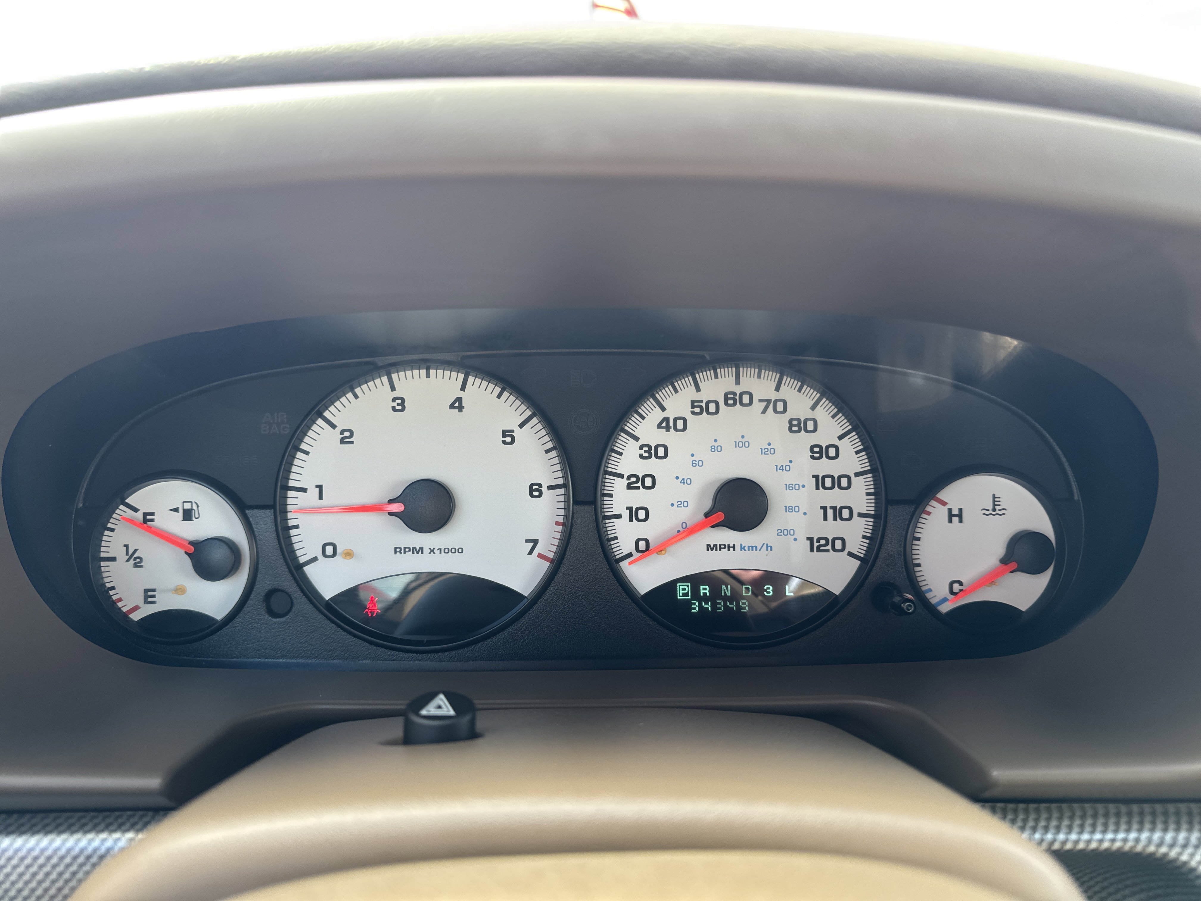 Used 2003 Chrysler Sebring GTC image 22