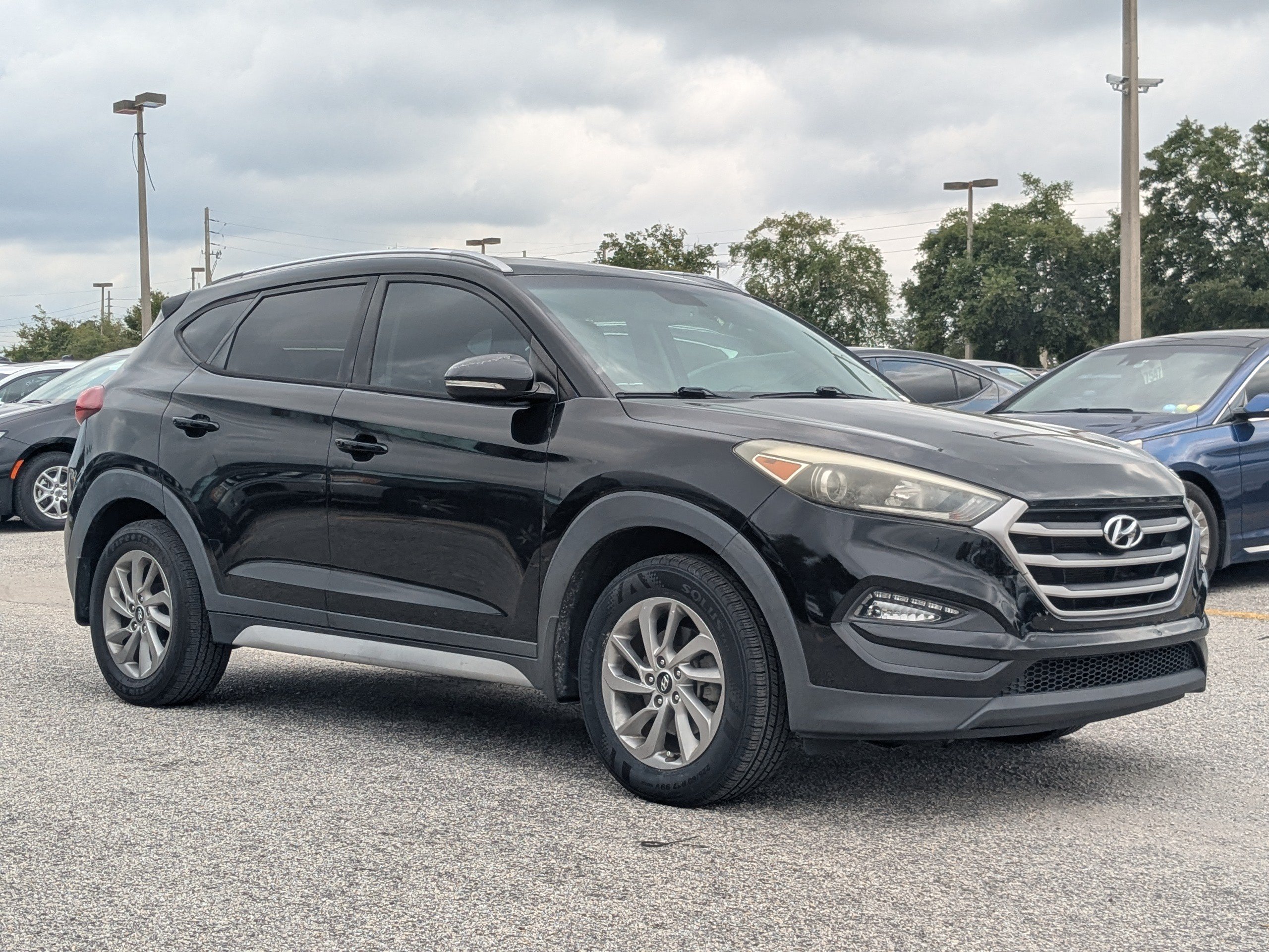 Used 2018 Hyundai Tucson SEL Plus FWD image 2
