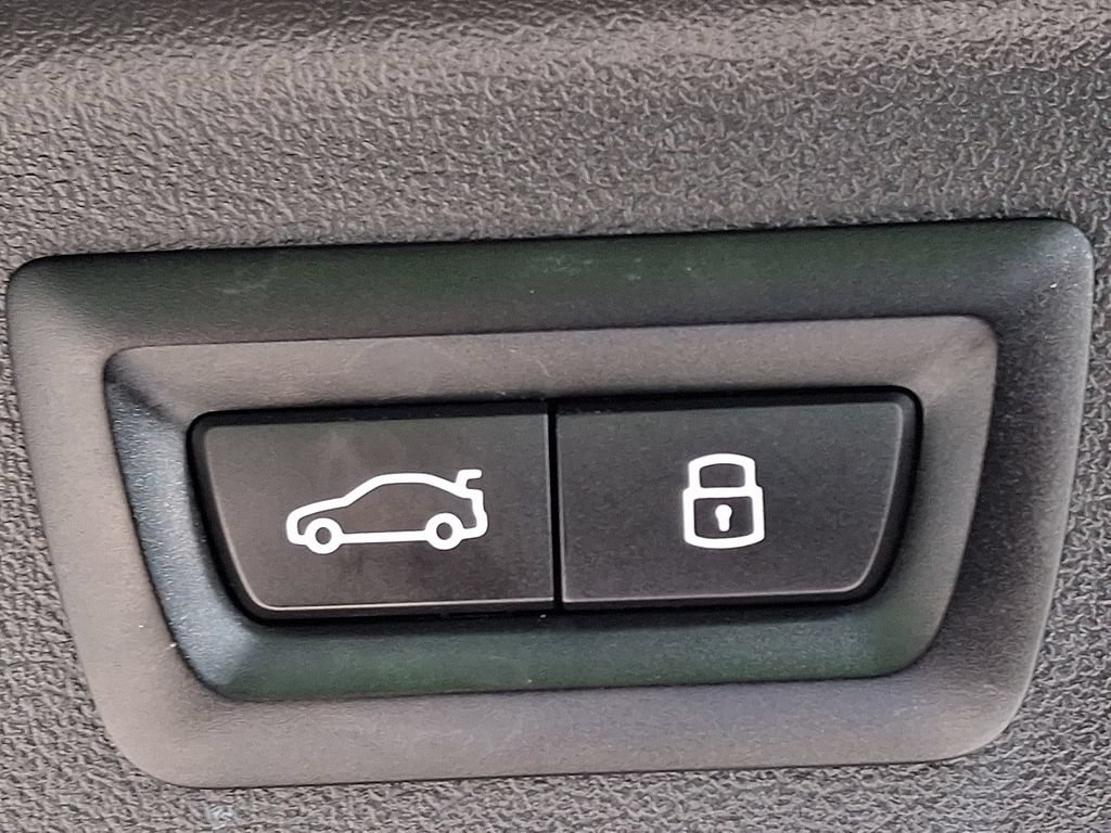 Certified 2024 BMW X7 xDrive40i AWD/4WD image 30
