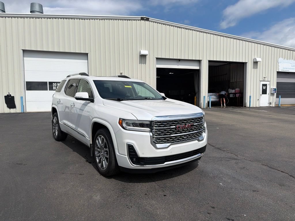 Used 2023 GMC Acadia Denali w/ Denali Ultimate Package