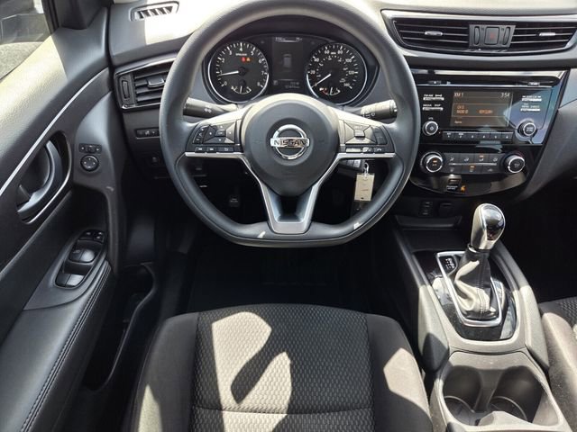 Used 2017 Nissan Rogue Sport S w/ S Appearance Package FWD image 14