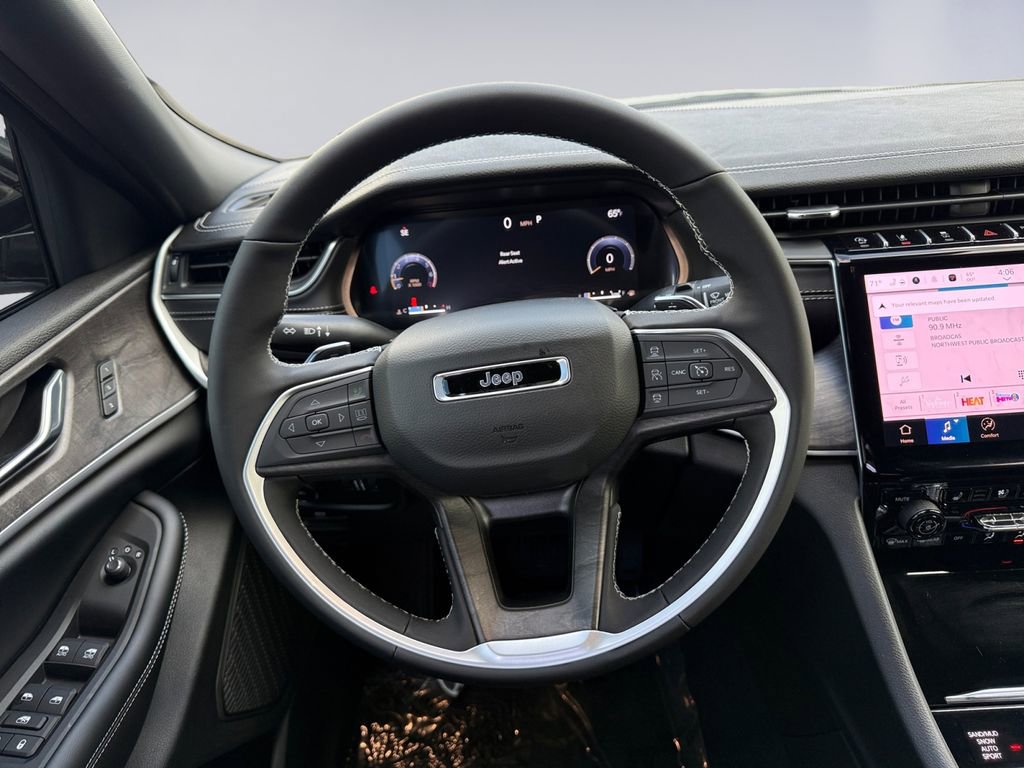 New 2025 Jeep Grand Cherokee Limited image 14