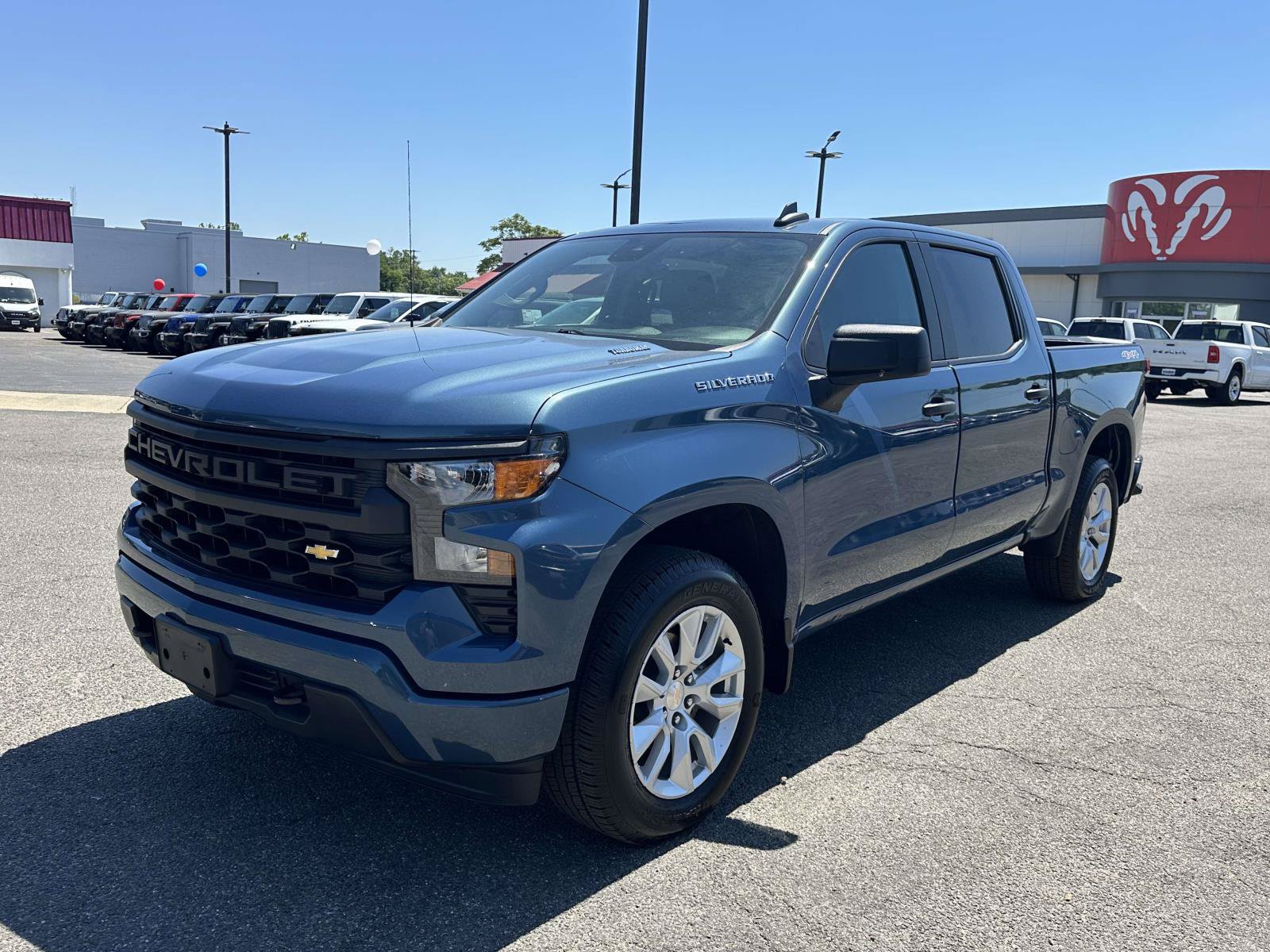 Used 2024 Chevrolet Silverado 1500 Custom AWD/4WD image 3