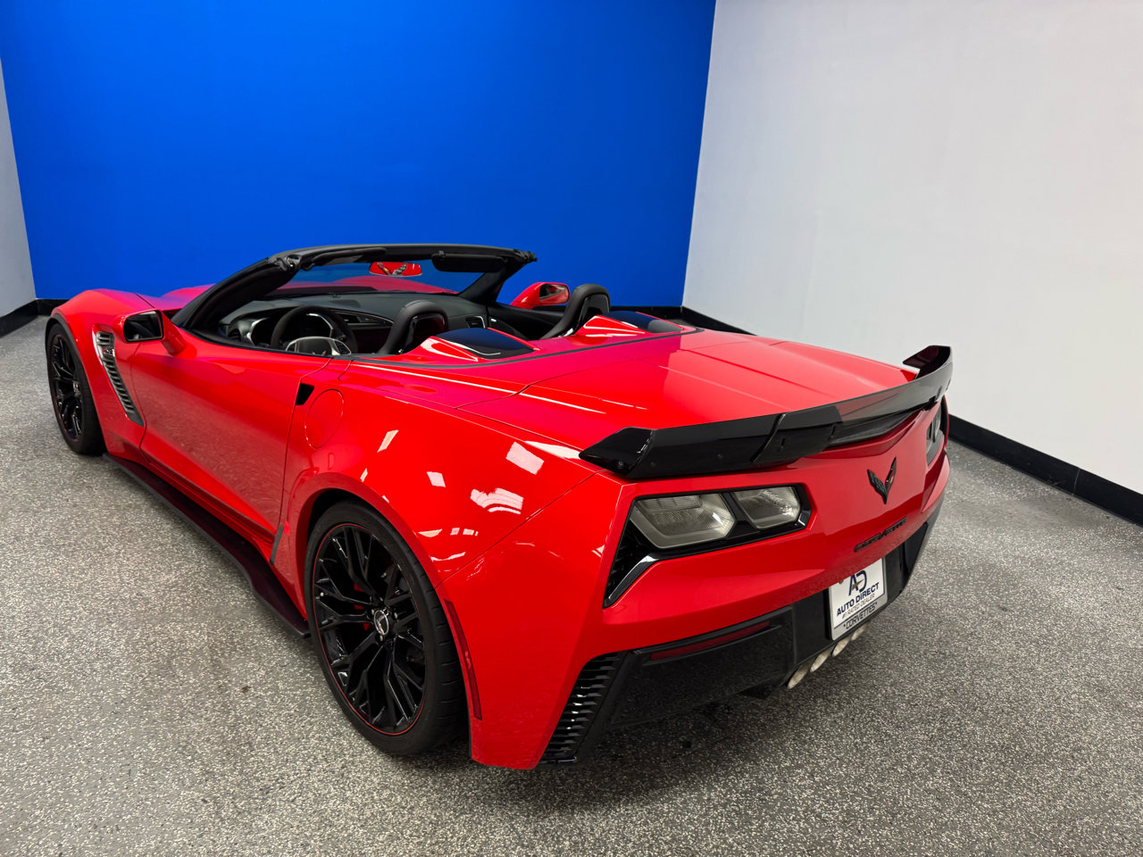 Used 2015 Chevrolet Corvette Z06 w/ 3LZ Preferred Equipment Group image 13