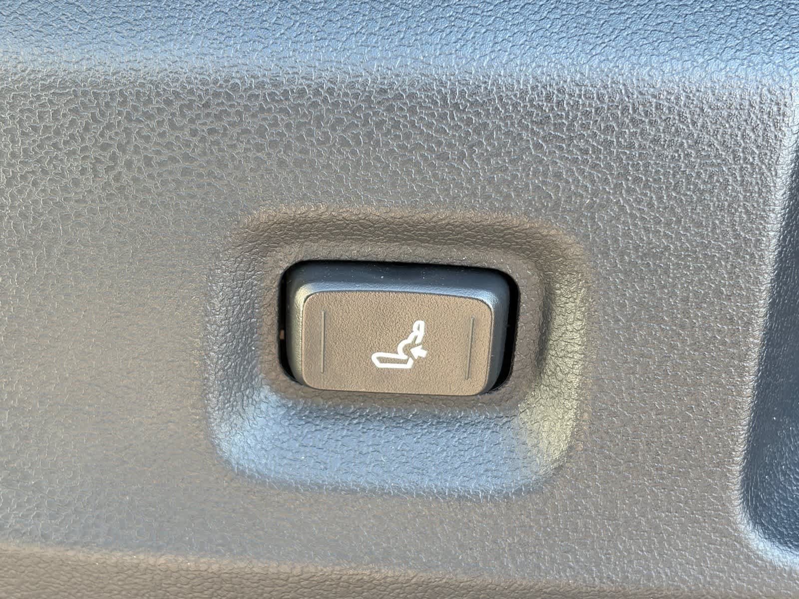 Used 2026 Toyota Tacoma SR5 RWD image 14