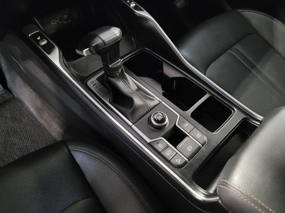 Used 2024 Kia Sorento S image 26