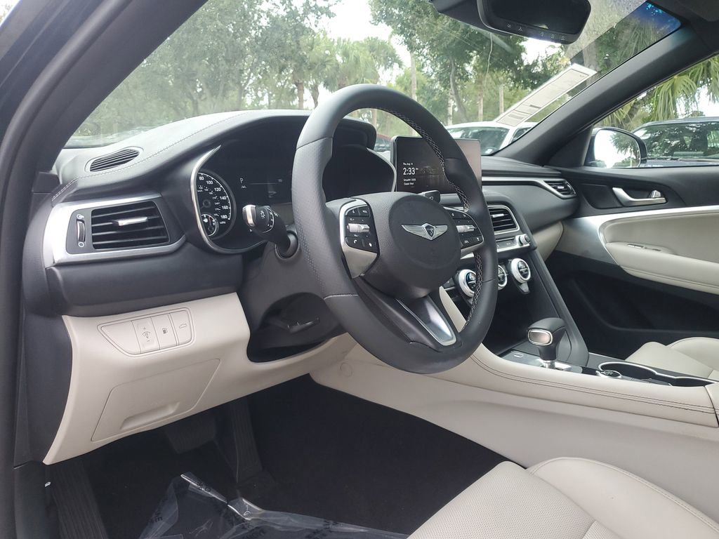 Used 2023 Genesis G70 2.0T image 25